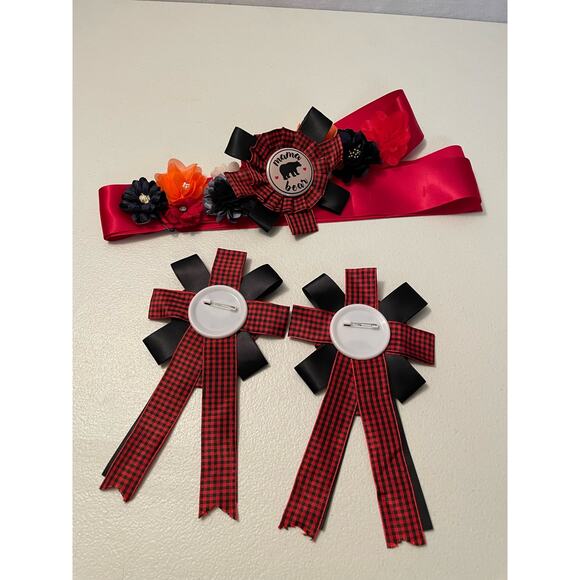 Mama Bear sash mama‎ bear pin and papa bear pin buffalo plaid For Baby Shower - Picture 2 of 3